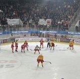 Muet à la Lonza Arena, le HC Sierre (en jaune) est en vacances